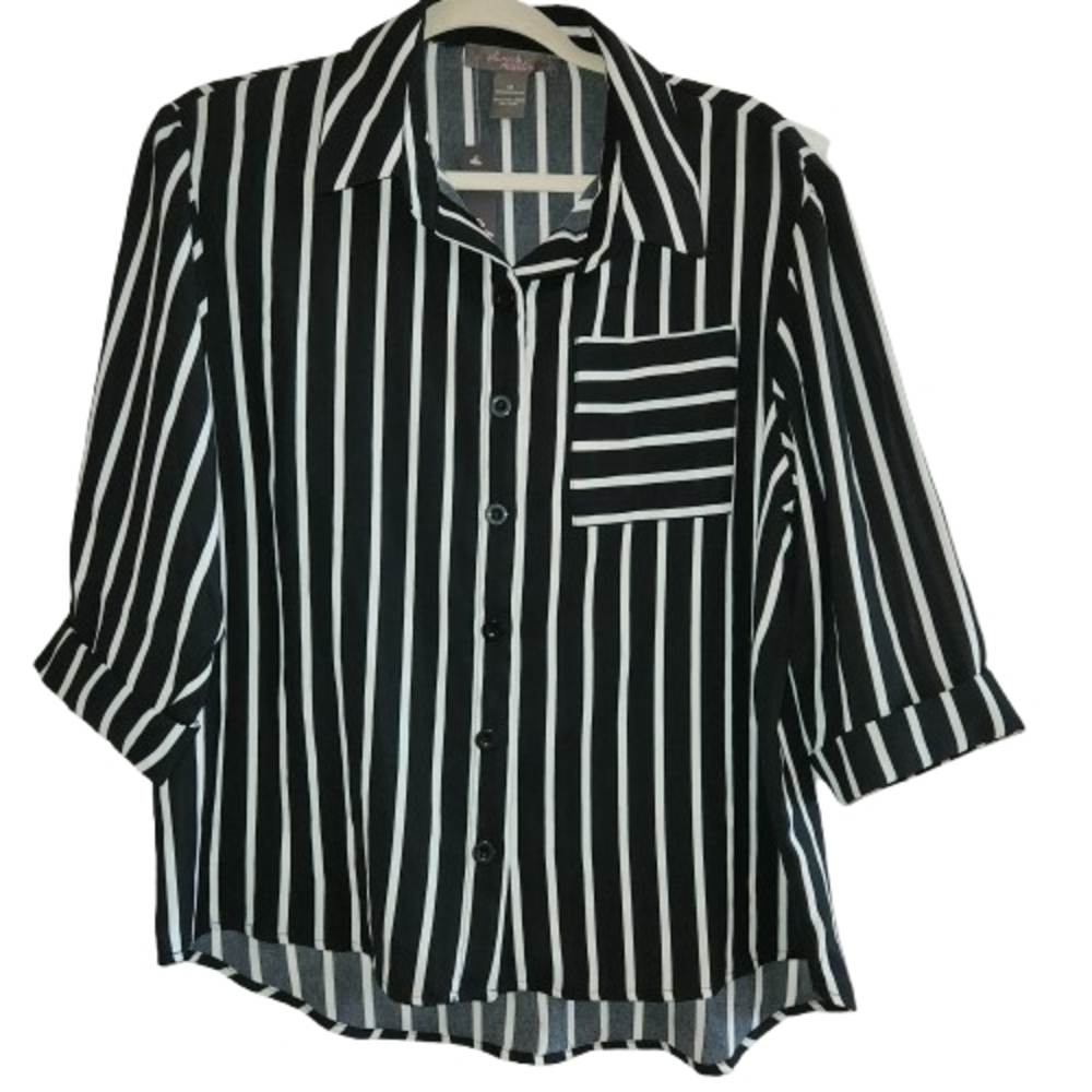 NWT Olivia & Martin Black/White Stripe Button-Up High Low Top 3/4 Sleeves Size M